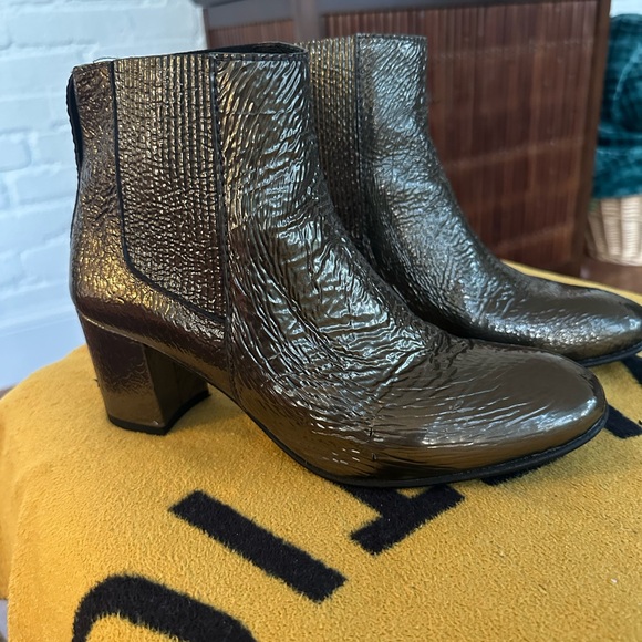 Pedro Garcia Shiny Brown Ankle Boots - Picture 1 of 7